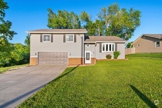 Building Photo - 203 S Spring Valley Rd