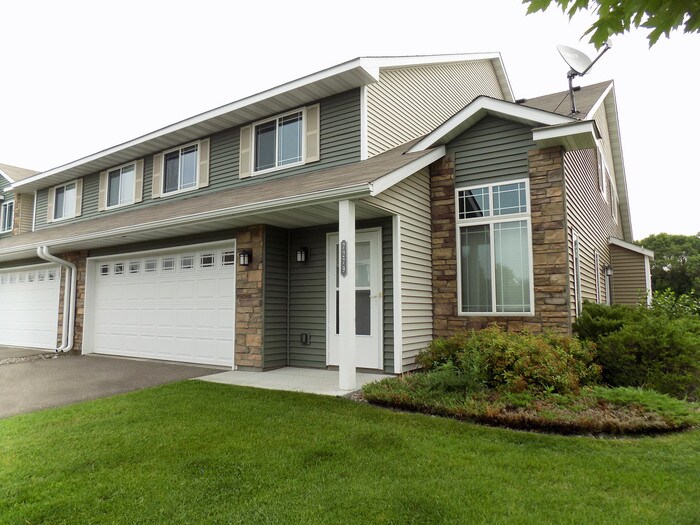 to your newly updated townhome! Townhome Rentals in Ramsey MN