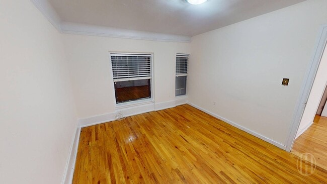 Building Photo - 29 E 37th St
