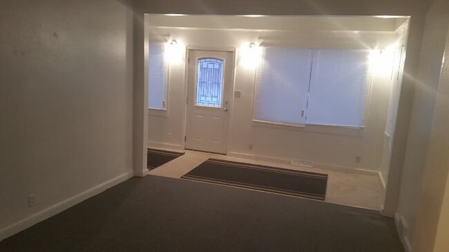 Foto del edificio - 214 6th St NW