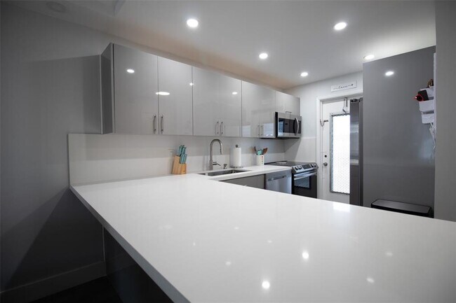 Foto del edificio - 400 SE 10th St