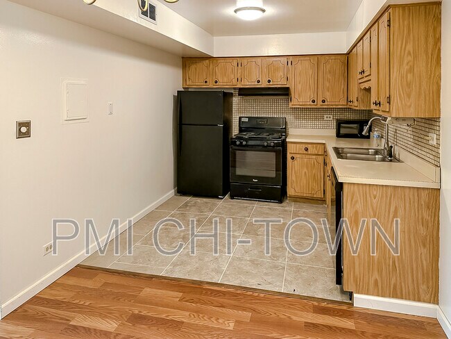 Foto del edificio - 616 Waterford Rd S