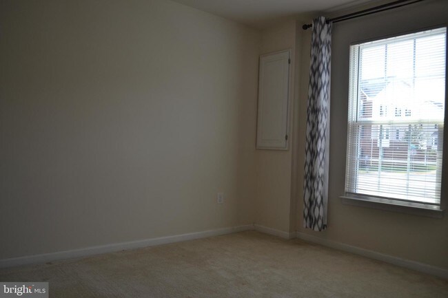 Foto del edificio - 13401 Waterford Hills Boulevard