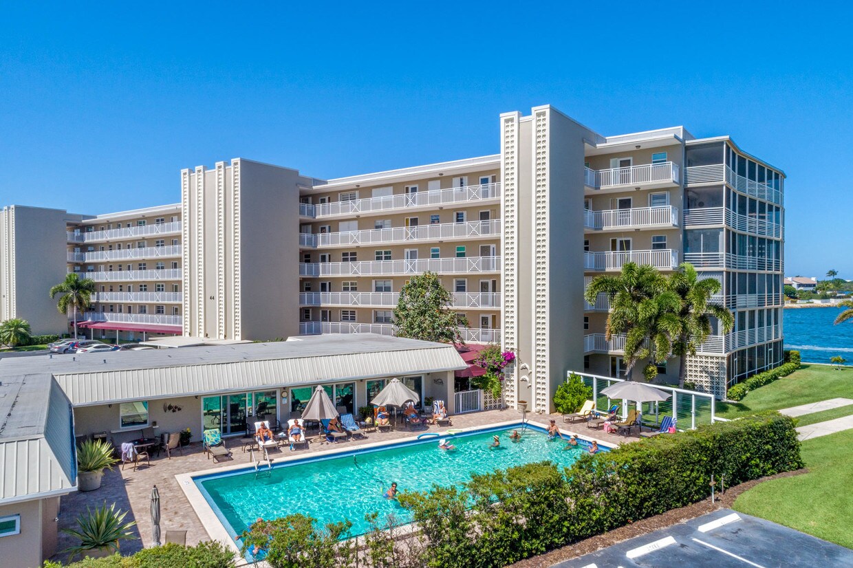 44 Yacht Club Drive 409 - 44  Yacht Club Drive 409