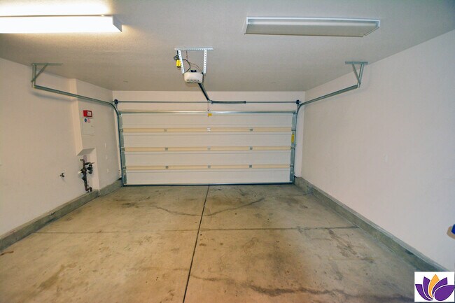 Foto del edificio - 14107 W Birch Ln