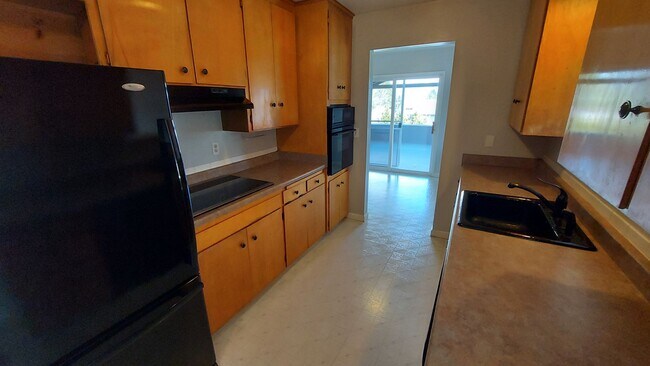 Foto del edificio - 9518 N Davies Rd