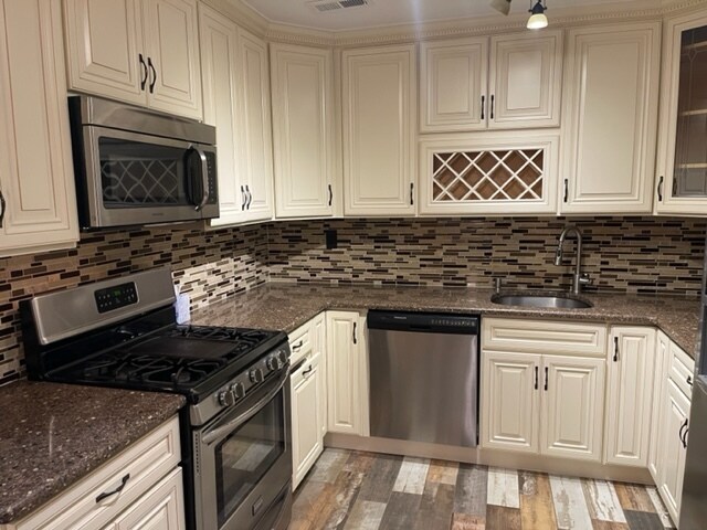 Kitchen - 44 Spyglass Ct