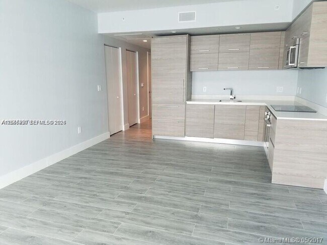 Foto del edificio - 1300 S Miami Ave
