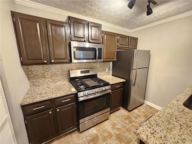 Foto del edificio - 1411 Keys Crossing Dr NE