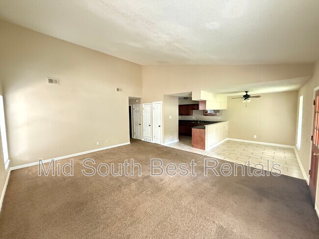 Foto del edificio - 5431 Jasmine Cove