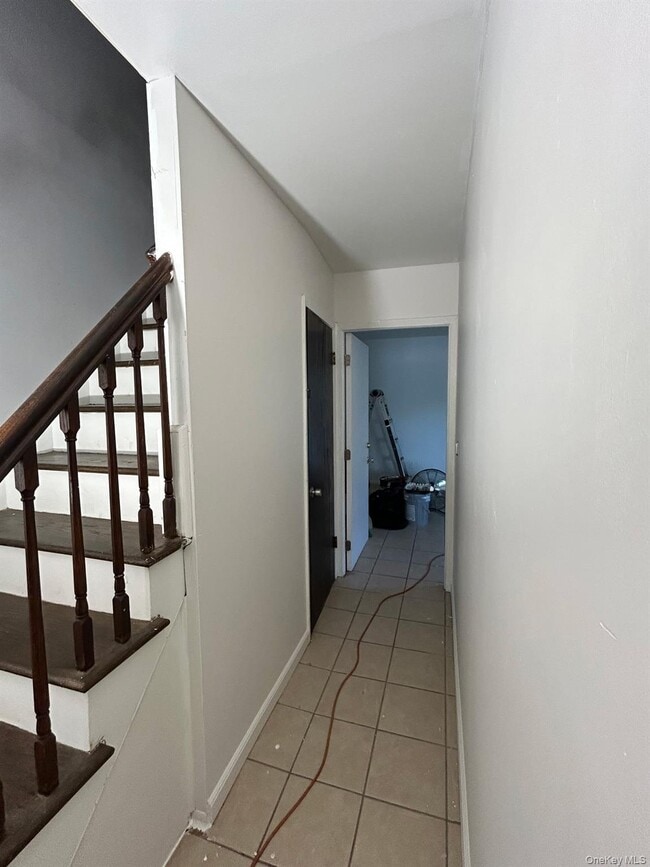 Building Photo - 2700 Harding Ave