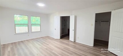 Building Photo - 3320 Dumas Dr