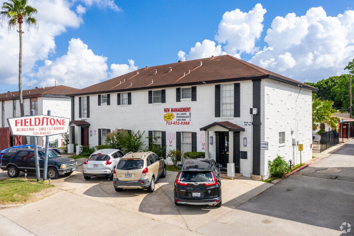 Fieldstone Apartments**200 MOVE IN** Apartments Pasadena, TX