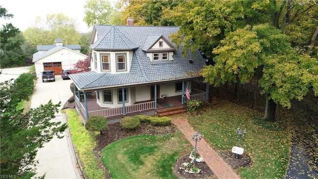 Foto del edificio - 6438 Ridge Rd