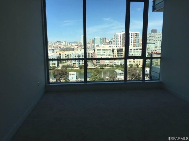 Foto del edificio - 718 Long Bridge St