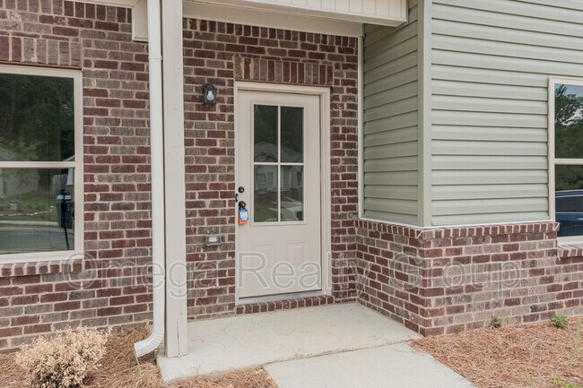 Building Photo - 165 Cedar Ridge