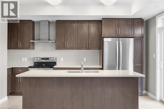 Building Photo - 11 Lomond Ln