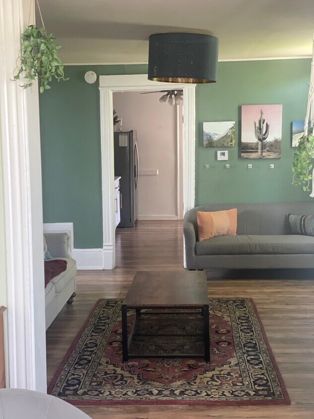 Foto principal - 1205 W Madison St
