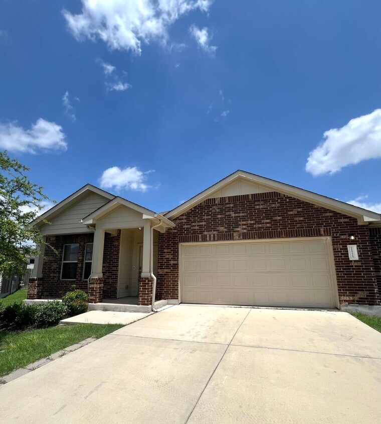 Foto principal - Outstanding Home on A Cul Du Sac