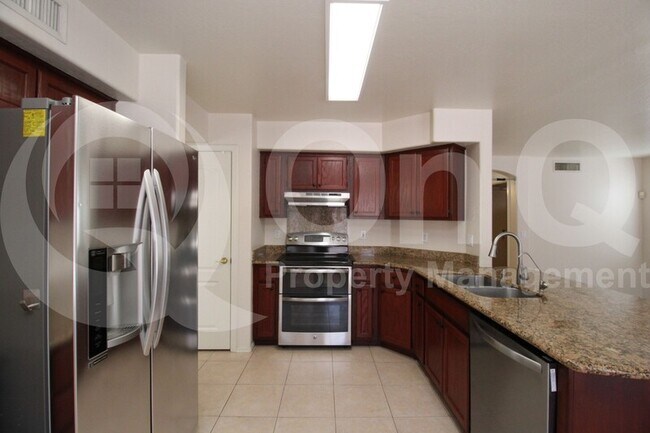 Foto del edificio - 4861 W Harrison St