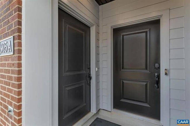 Foto del edificio - 828 Wesley Ln