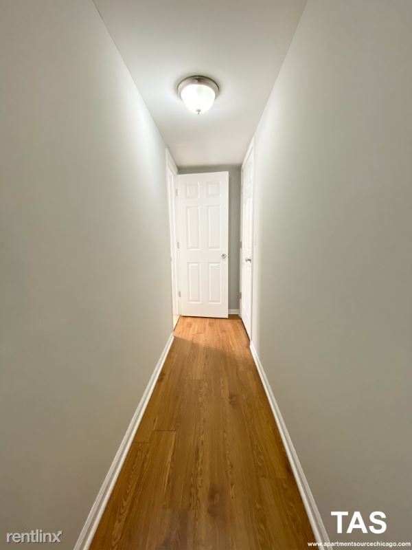 Foto del edificio - 1246 N Bosworth Ave
