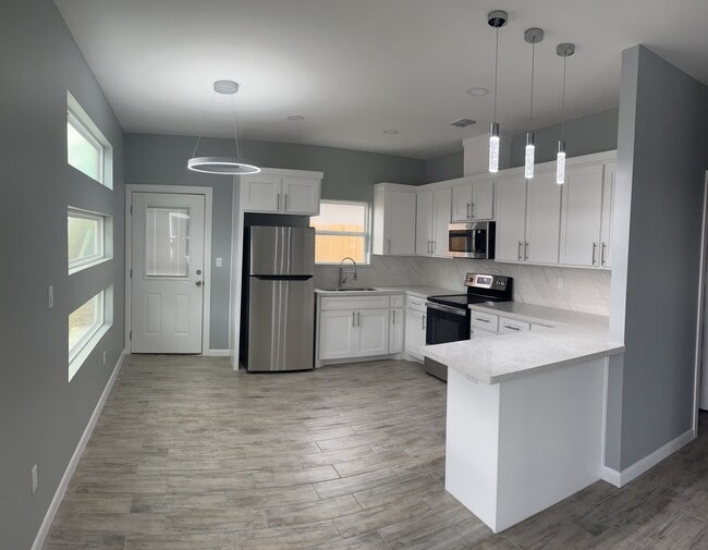 Foto del edificio - 1608 Angelina Dr