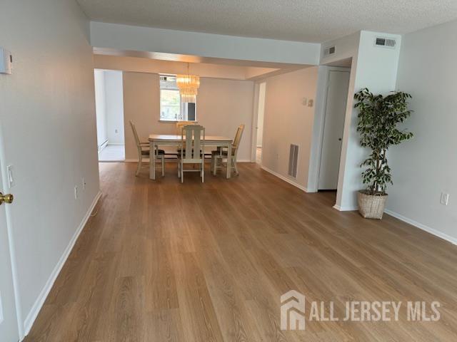 Foto del edificio - 525 Belford Rd