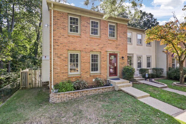 Foto del edificio - 5701 Edgewater Oak Ct