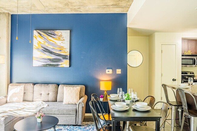 Foto del edificio - 333 E Roosevelt St