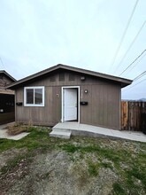 Building Photo - 1121 Monitor Ave