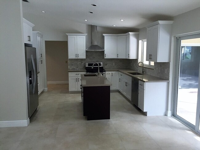 Foto del edificio - 7508 Chester Terrace