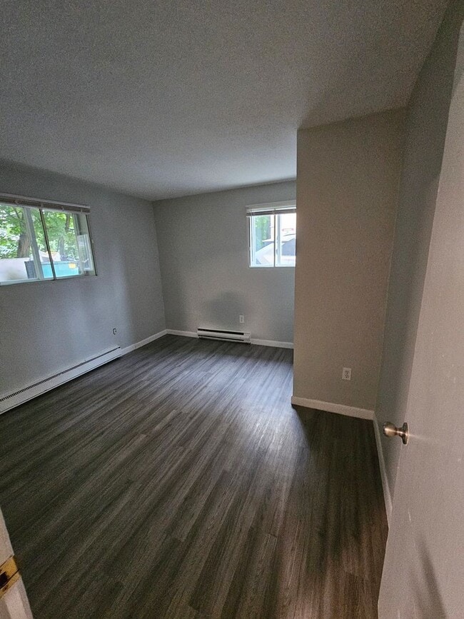 Interior Photo - 10 Thorn