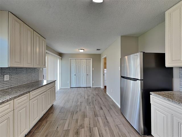 Building Photo - 360 Blairwood Dr