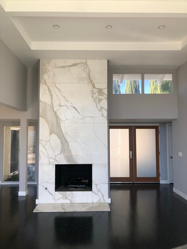Foto del edificio - 1636 Castlehill Ct