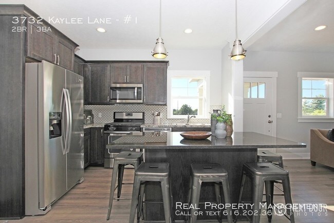 Building Photo - Gorgeous Brand New Townhomes!!!