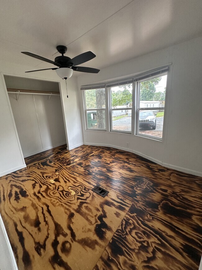 Foto del edificio - 7150 Seward Cir