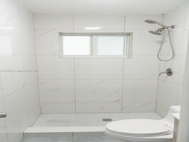 Foto del edificio - 612 NW 10th Terrace