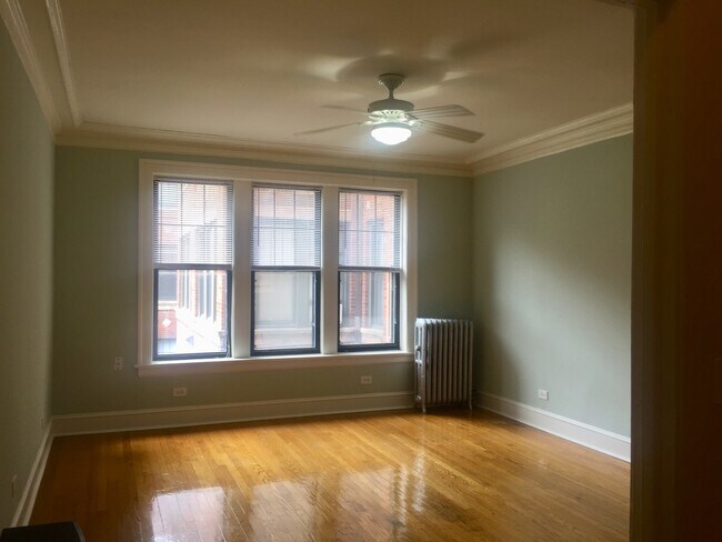 Building Photo - 1126 W Pratt Blvd