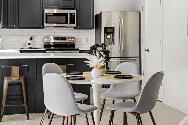 Foto del edificio - 525 Meadow Park Dr