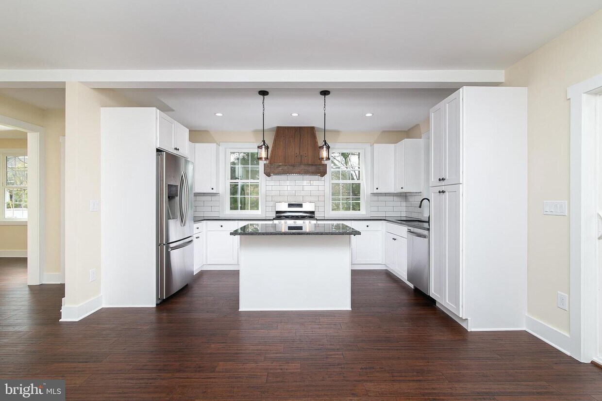 Foto principal - 601 Cinnaminson St