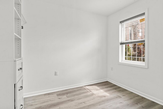 Building Photo - 1452 Smith Pl SE