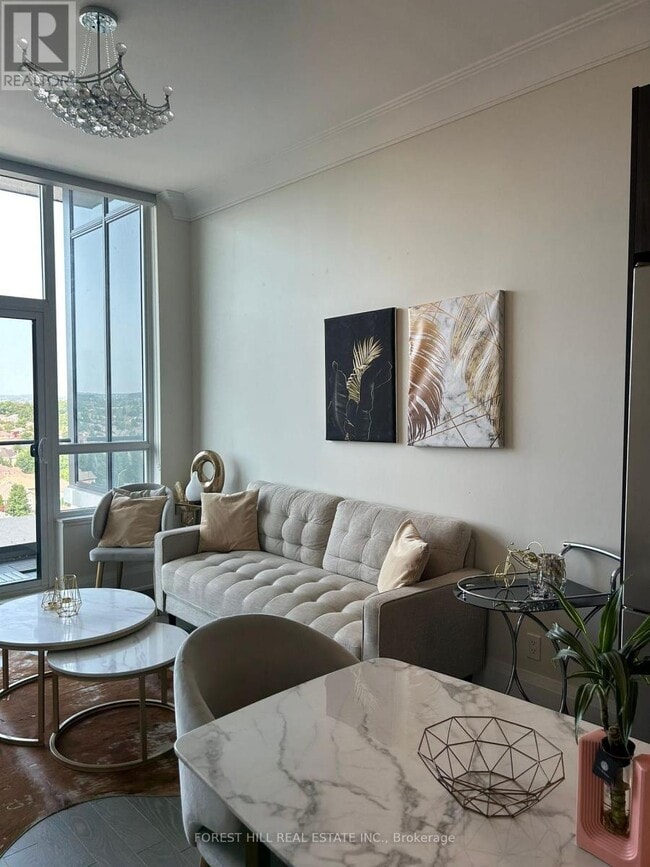 Photo du bâtiment - 396 Hwy 7