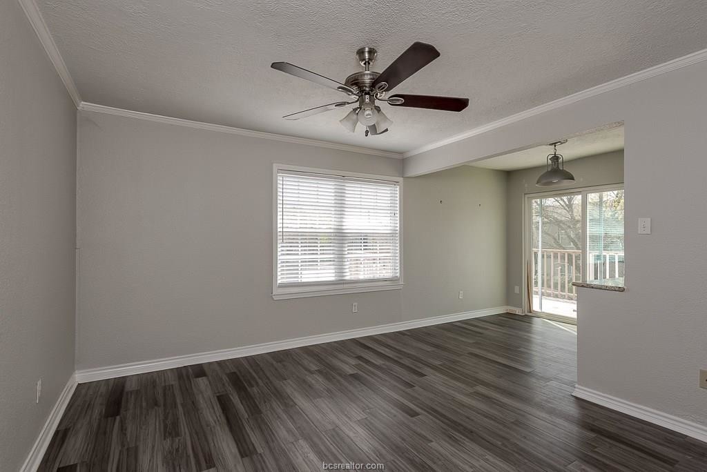 Primary Photo - 804 Oran Cir
