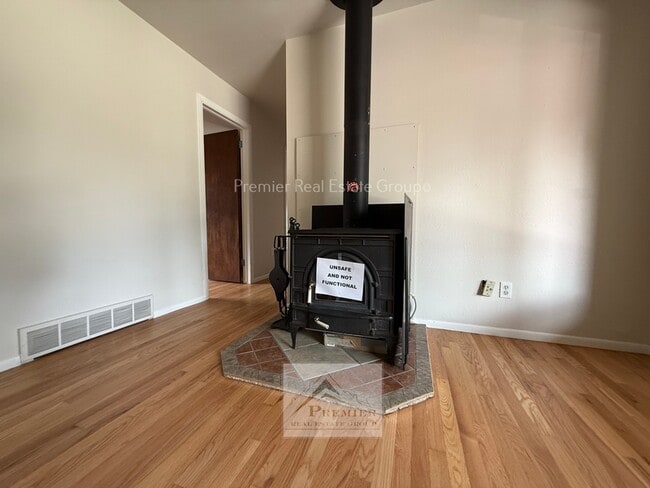 Photo - 109 Jasper Drive House