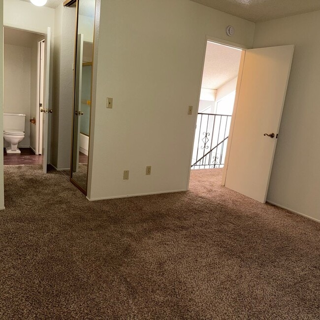 Foto del edificio - 1441001/60