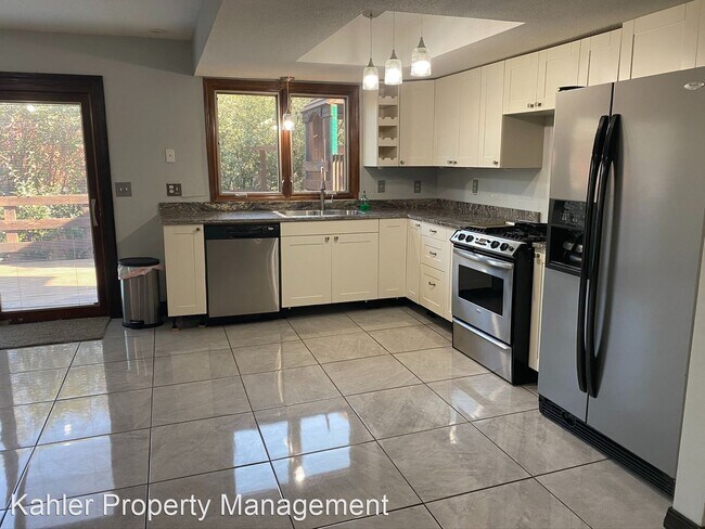 Foto del edificio - 3 br, 4 bath House - 4708 Steamboat Circle