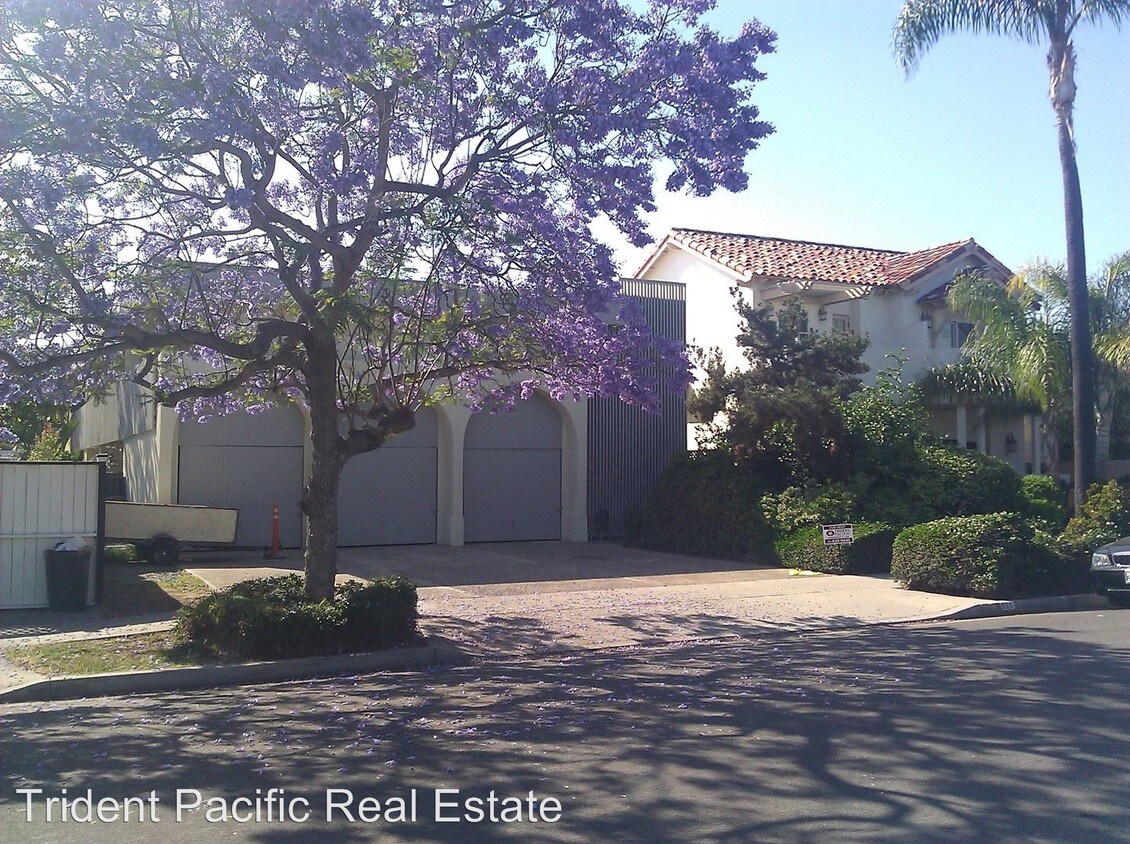 Primary Photo - 868 G Ave
