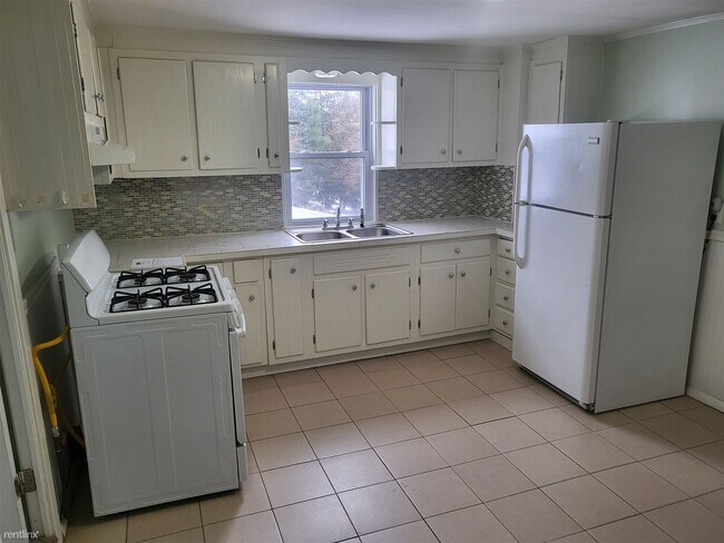 Building Photo - 2 br, 1 bath House - 739 Wolf Avenue