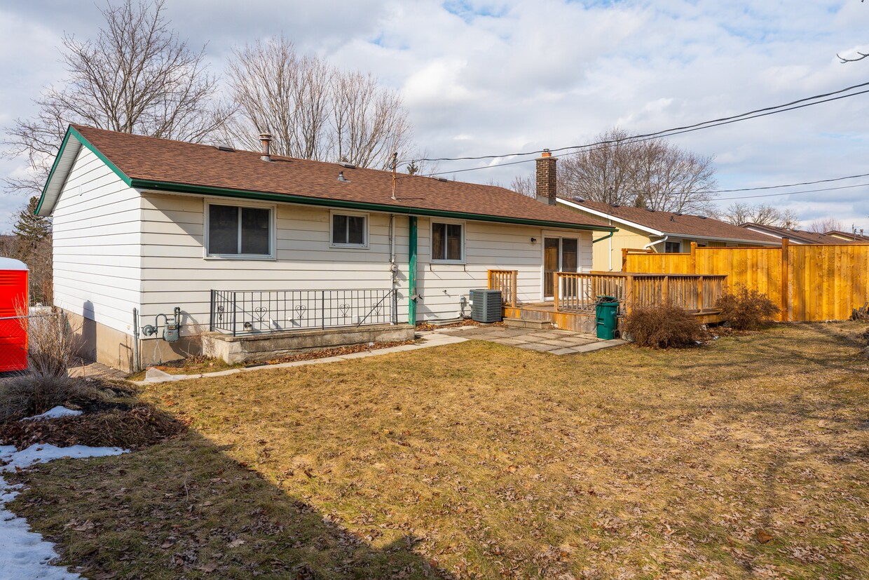 Photo principale - 2 -788 Hillside Drive. Kingston, Ontario